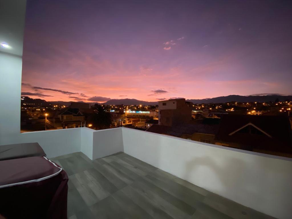 Lindo Departamento Con Vista Increible A Cuenca Exterior photo