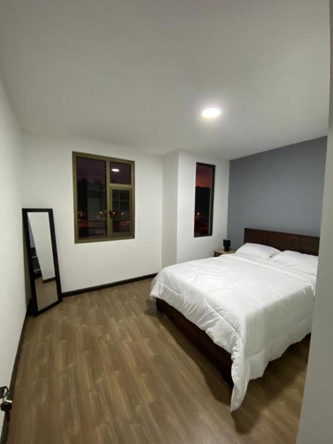Lindo Departamento Con Vista Increible A Cuenca Exterior photo